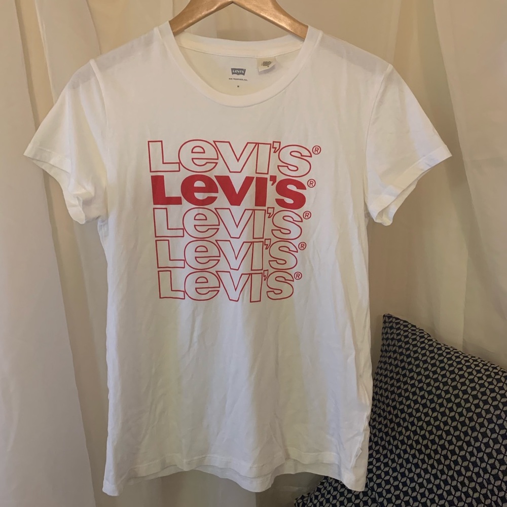 Levi’s Classic American Tee